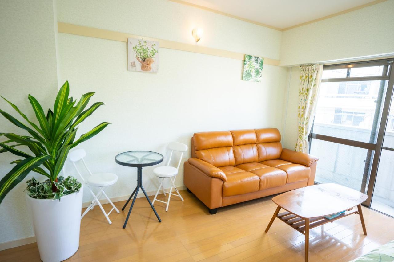 スマイルハイツ Apartman Naha Kültér fotó