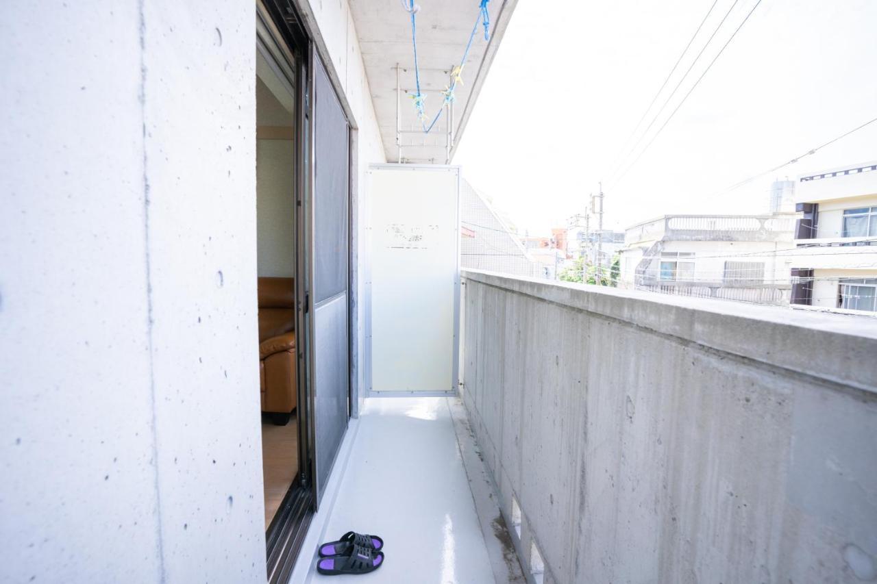 スマイルハイツ Apartman Naha Kültér fotó