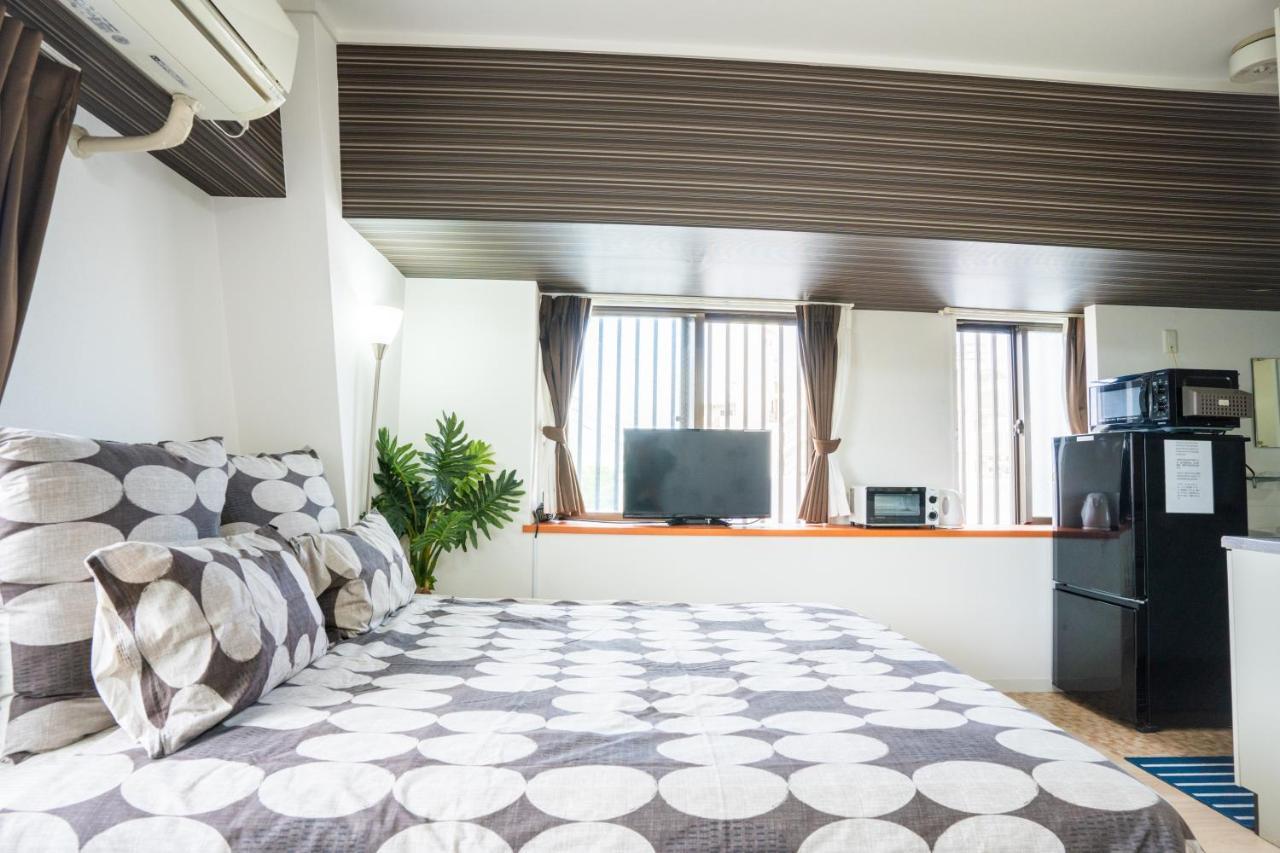 スマイルハイツ Apartman Naha Kültér fotó
